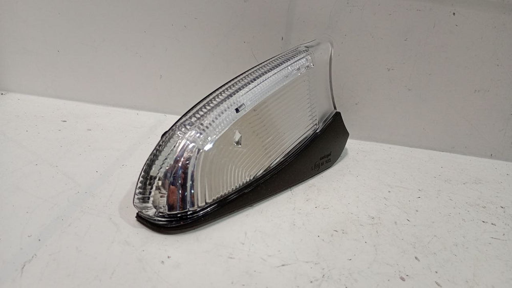 Pisca Seta Retrovisor Direito GM Vectra 2009/2011 Usado