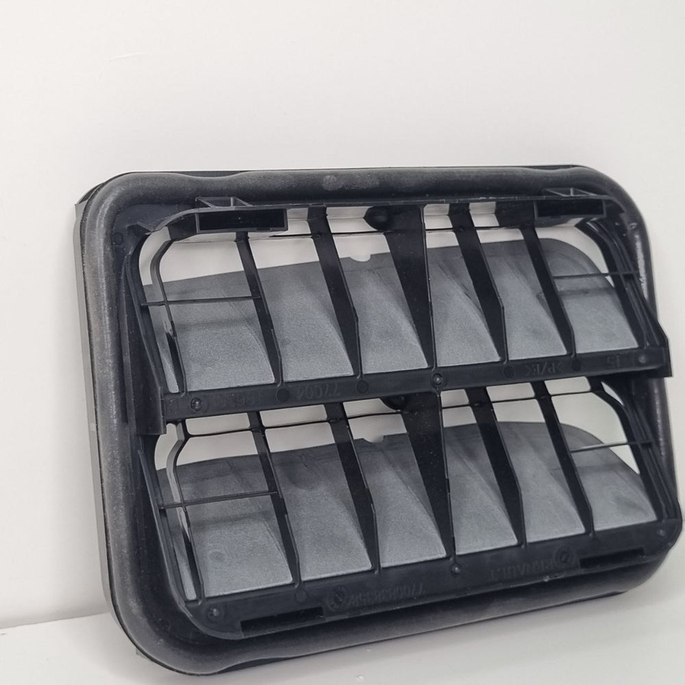 Difusor de Ar Carroceria Traseiro Renault Sandero 2008/2019 Novo