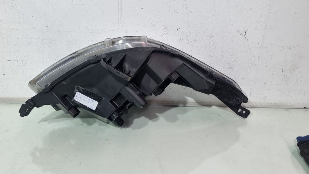 Farol Diant Esq Fiat Argo 2017/2020 Usado